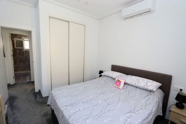 Image No.13-2 Bed House for sale
