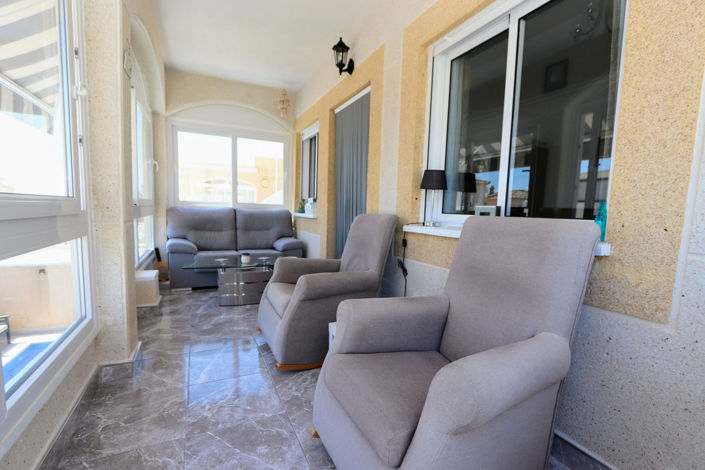 Image No.17-2 Bed House for sale