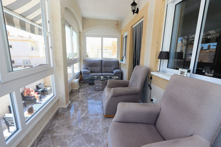 Image No.18-2 Bed House for sale