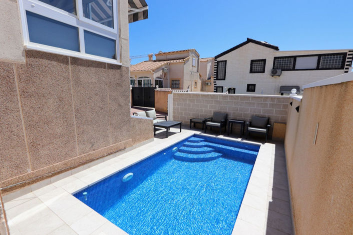 Image No.21-2 Bed House for sale