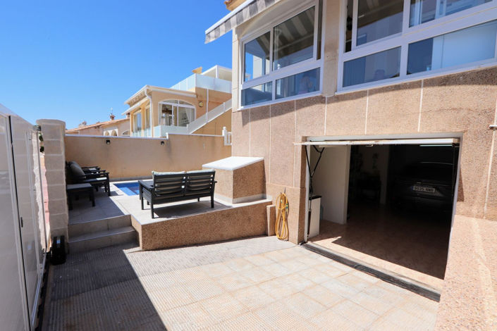 Image No.31-2 Bed House for sale