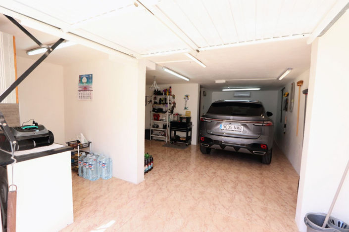 Image No.32-2 Bed House for sale