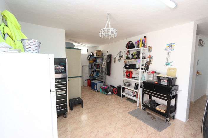 Image No.33-2 Bed House for sale