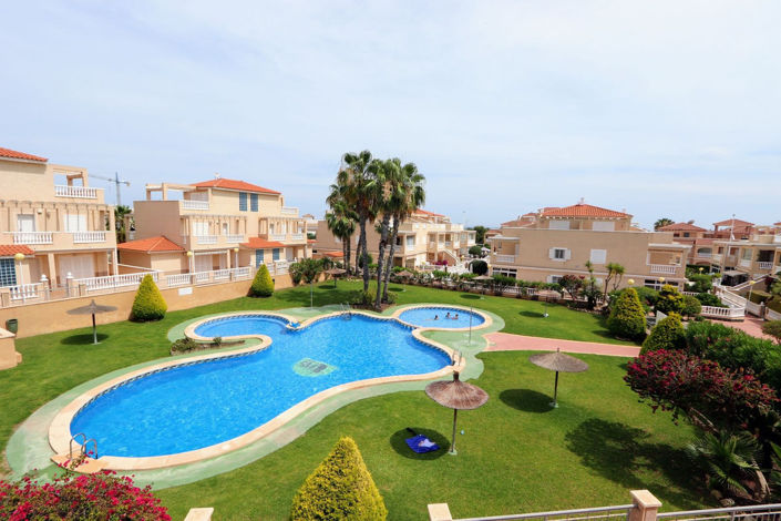 Image No.2-3 Bed House for sale