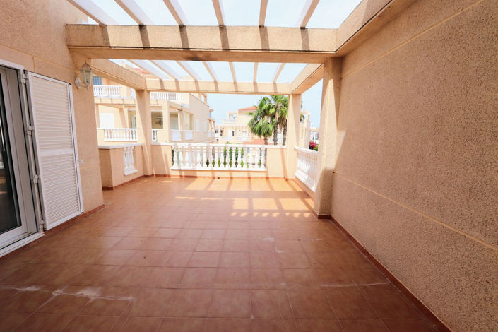 Image No.24-3 Bed House for sale