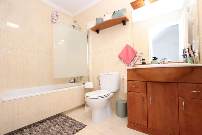 Image No.27-3 Bed House for sale