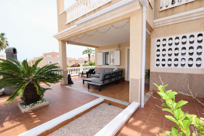 Image No.35-3 Bed House for sale