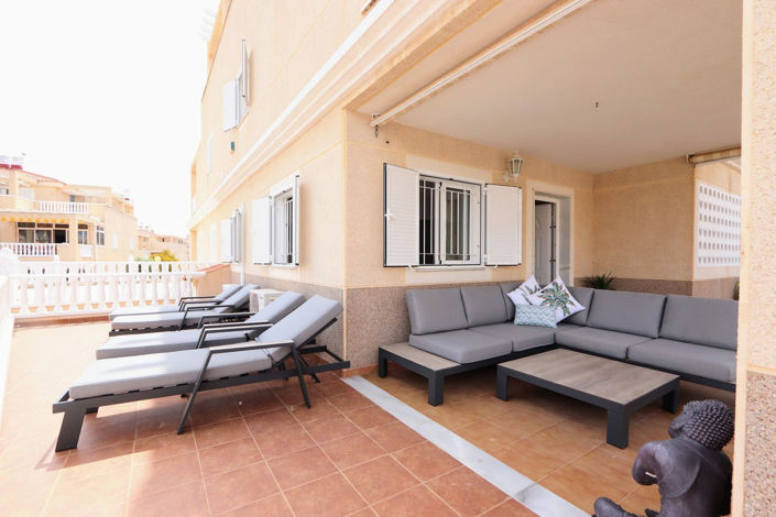 Image No.4-3 Bed House for sale