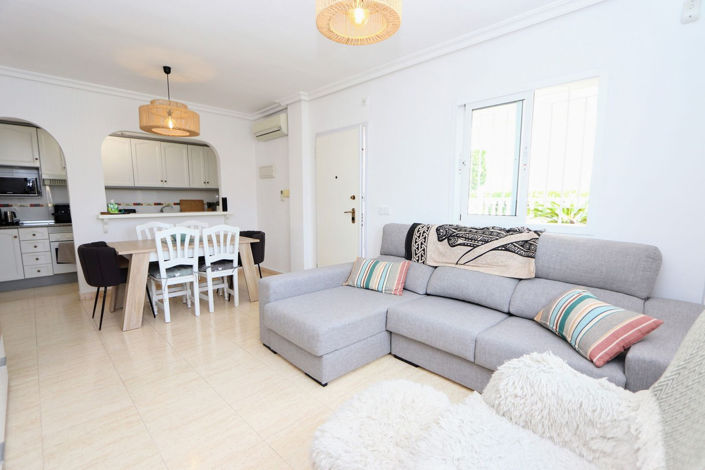 Image No.7-3 Bed House for sale