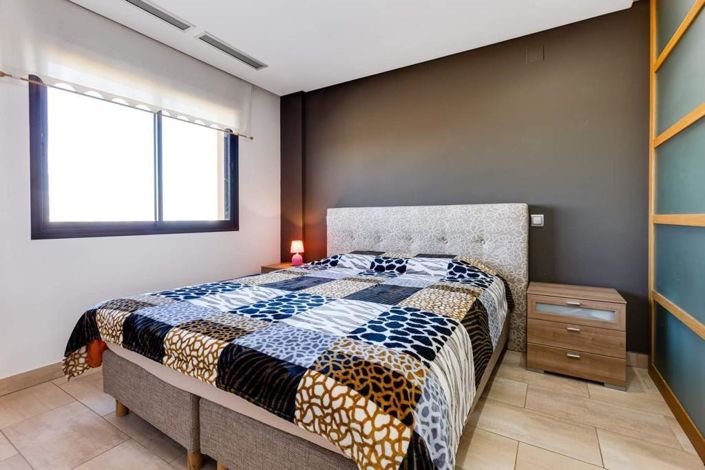 Image No.26-2 Bed Apartment for sale