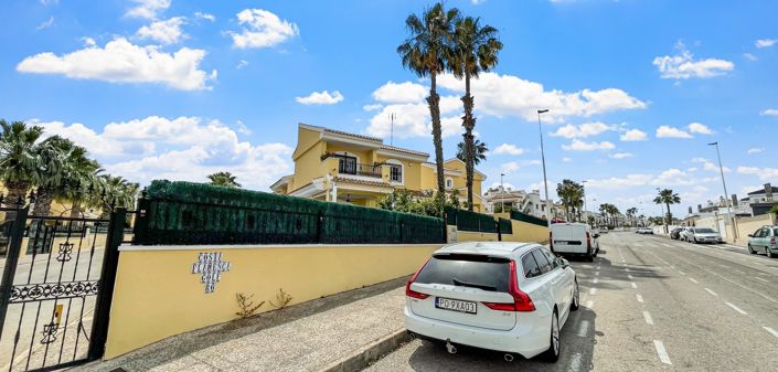 Image No.24-3 Bed Property for sale