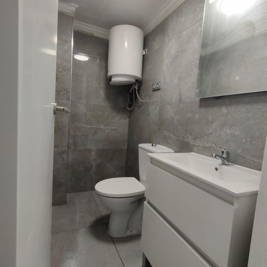 Image No.19-2 Bed Townhouse for sale