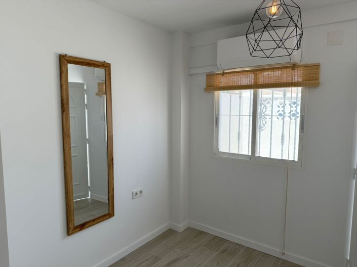 Image No.23-2 Bed Townhouse for sale