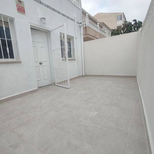 Image No.29-2 Bed Townhouse for sale