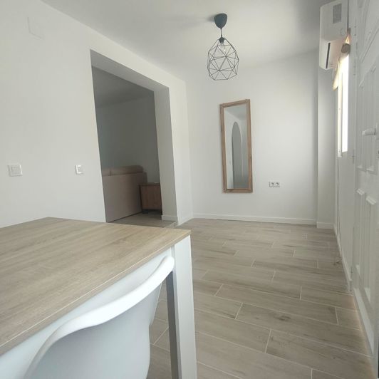 Image No.6-2 Bed Townhouse for sale