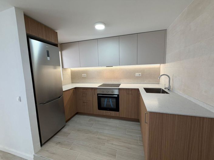 Image No.8-2 Bed Townhouse for sale