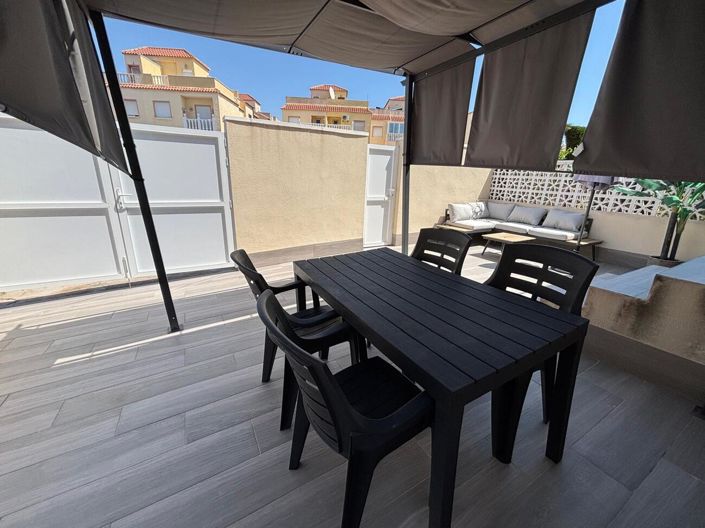 Image No.8-Appartement de 2 chambres à vendre à Torrevieja