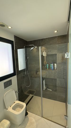 Image No.16-3 Bed House for sale