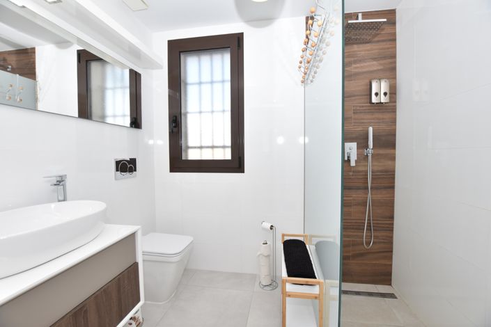 Image No.24-2 Bed Apartment for sale