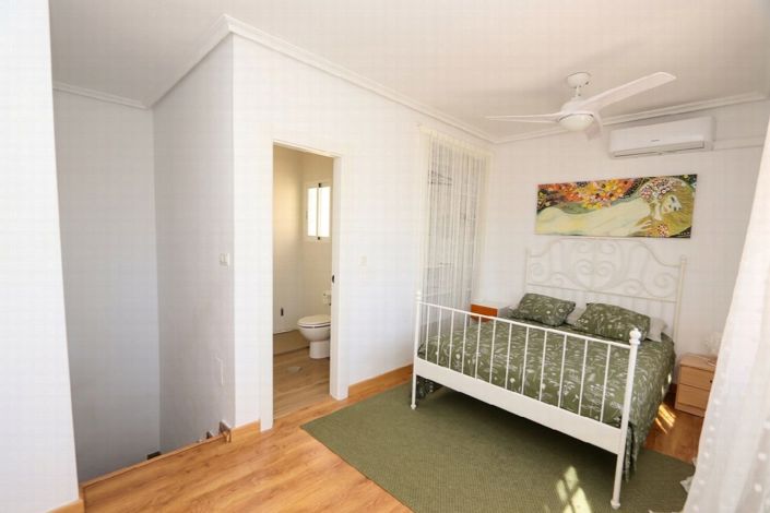 Image No.17-3 Bed Villa for sale