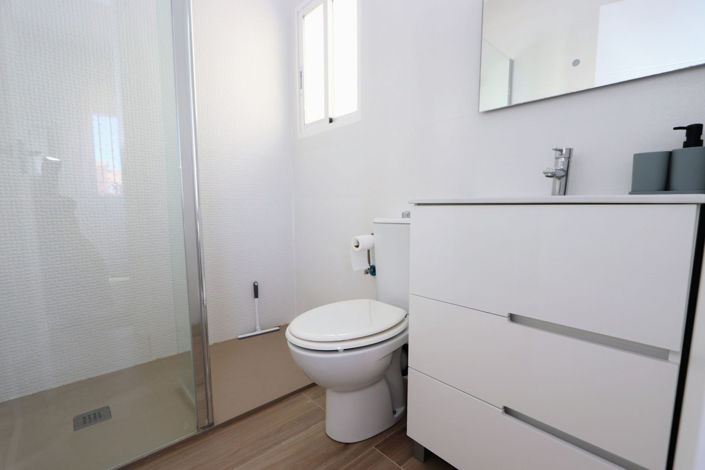 Image No.19-3 Bed House for sale