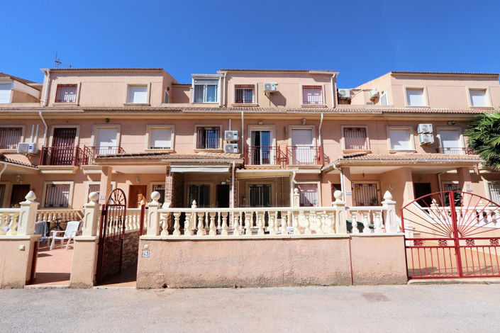 Image No.24-3 Bed House for sale