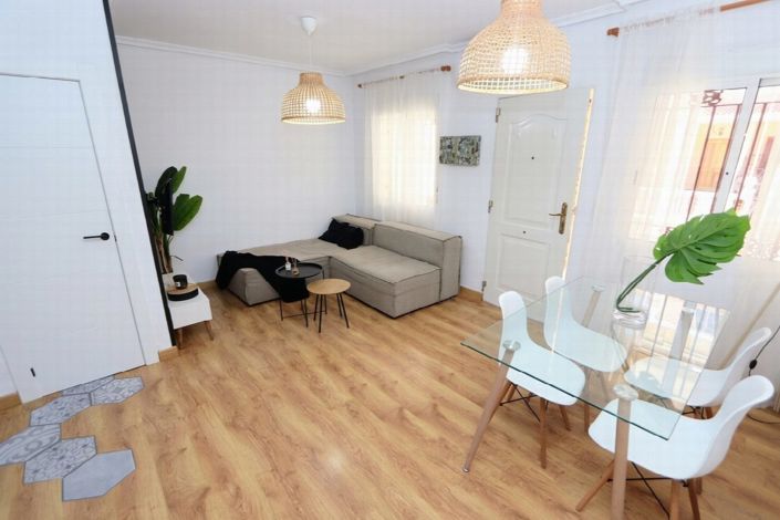 Image No.5-3 Bed Villa for sale