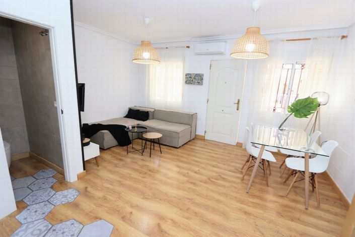 Image No.6-3 Bed Villa for sale