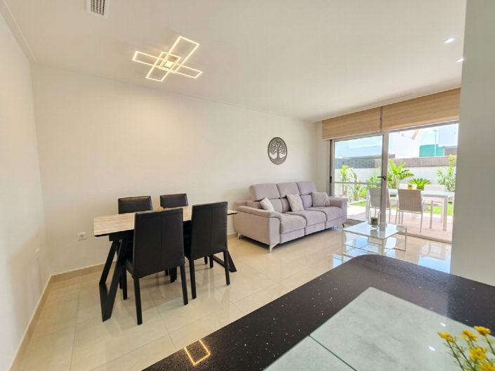 Image No.13-3 Bed Property for sale