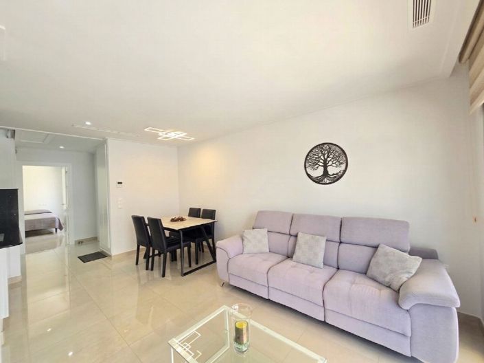 Image No.16-3 Bed Property for sale