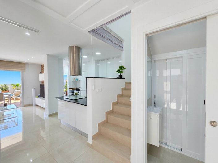 Image No.17-3 Bed Property for sale