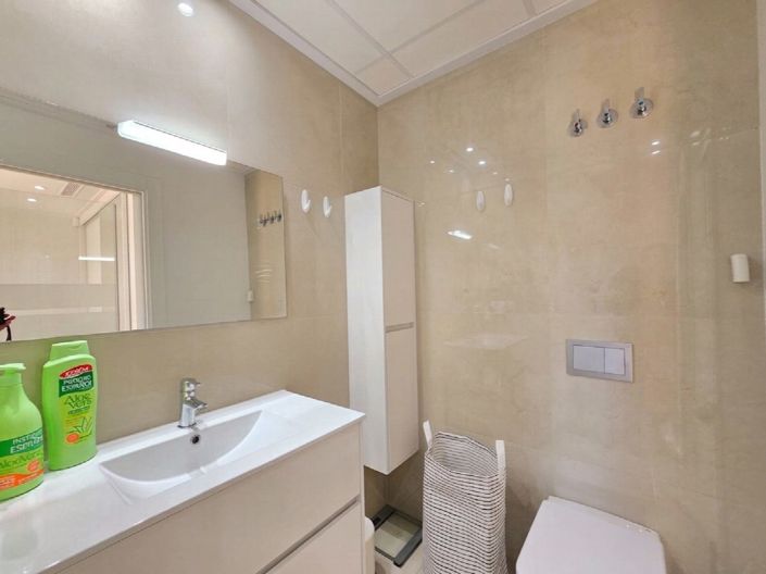 Image No.22-3 Bed Property for sale
