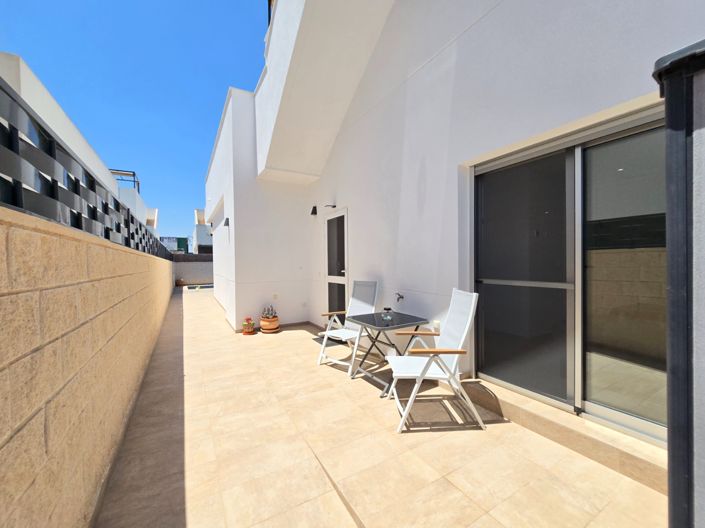 Image No.4-3 Bed Villa for sale