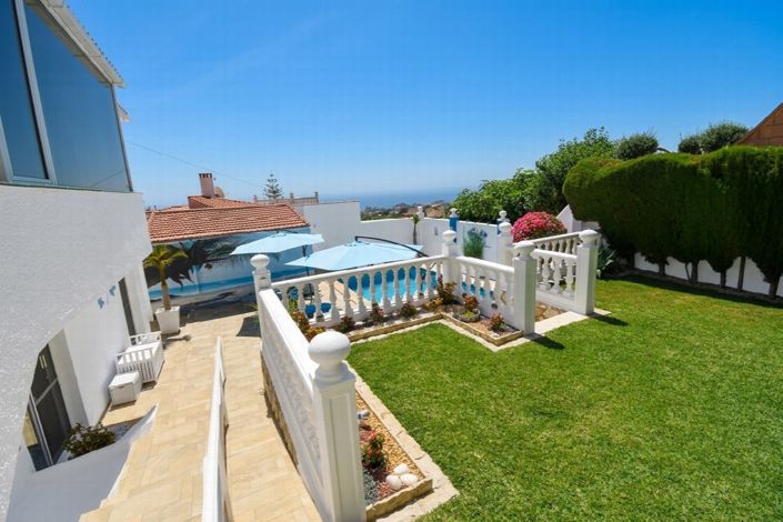 Image No.3-Villa de 4 chambres à vendre à Benalmadena