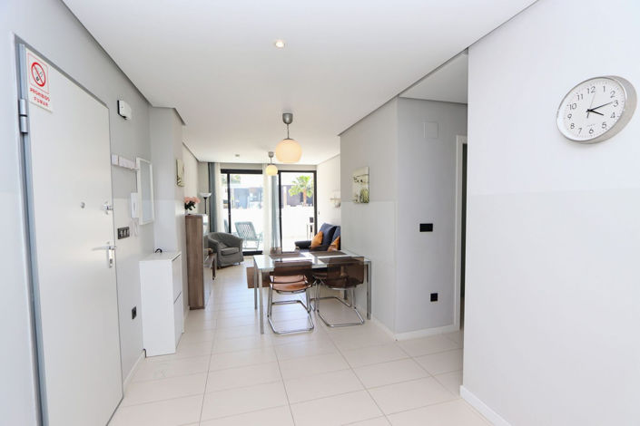 Image No.8-2 Bed Apartment for sale