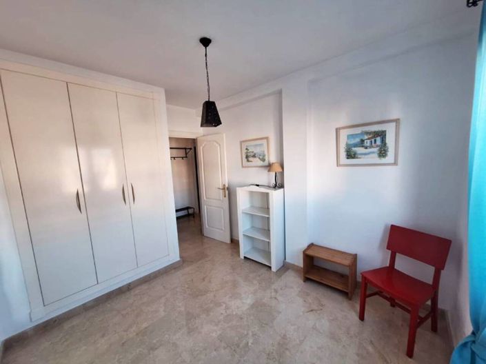 Image No.19-3 Bed House for sale