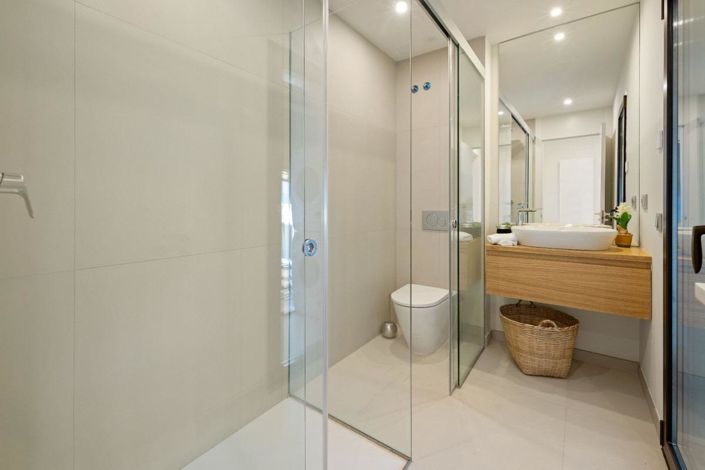 Image No.19-2 Bed Property for sale