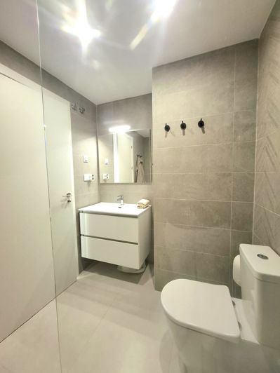 Image No.17-3 Bed House for sale