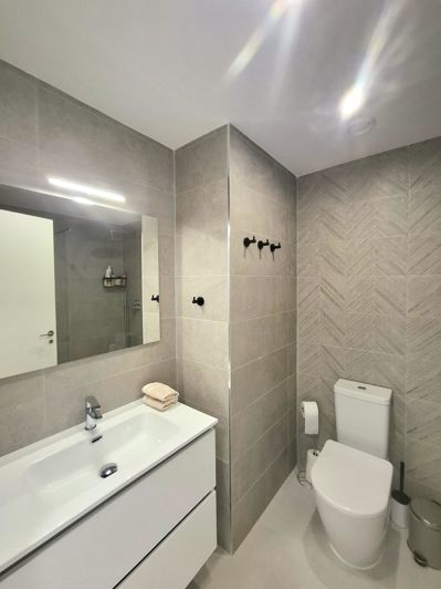 Image No.18-3 Bed House for sale