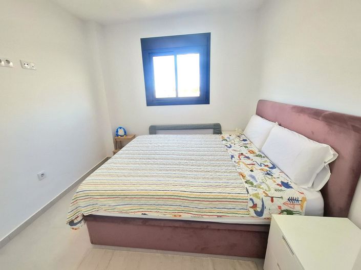 Image No.24-3 Bed House for sale