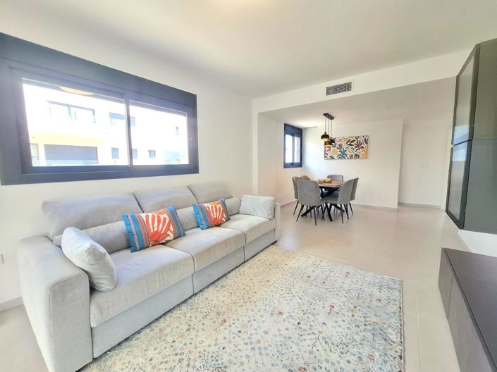 Image No.5-3 Bed House for sale