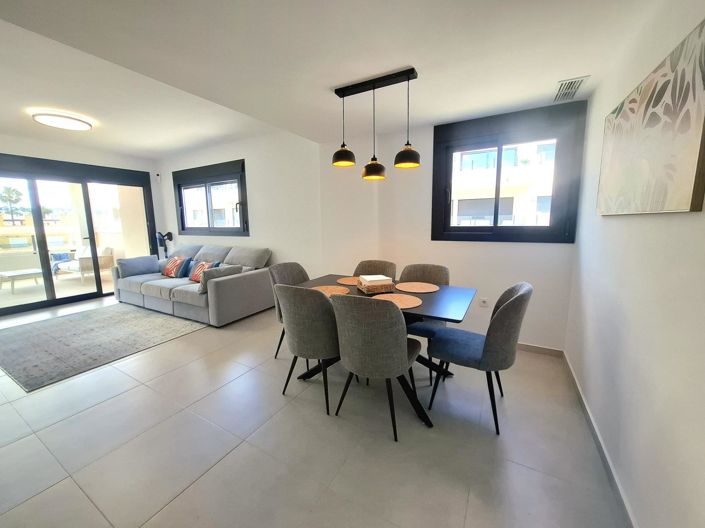 Image No.7-3 Bed House for sale