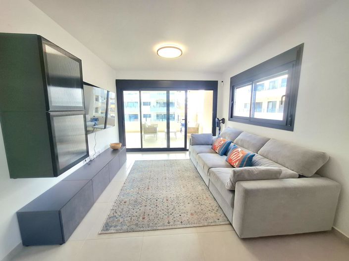 Image No.8-3 Bed House for sale