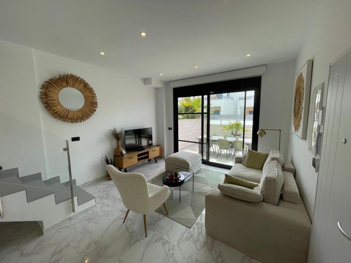 Image No.15-3 Bed Villa for sale
