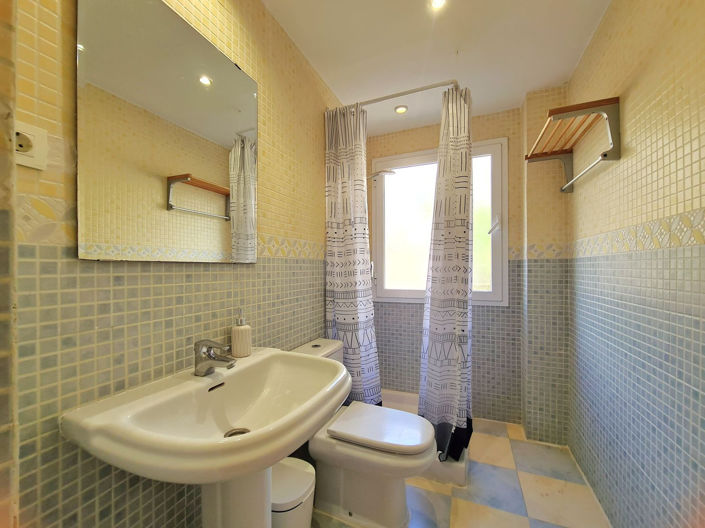 Image No.8-Villa de 2 chambres à vendre à Estepona