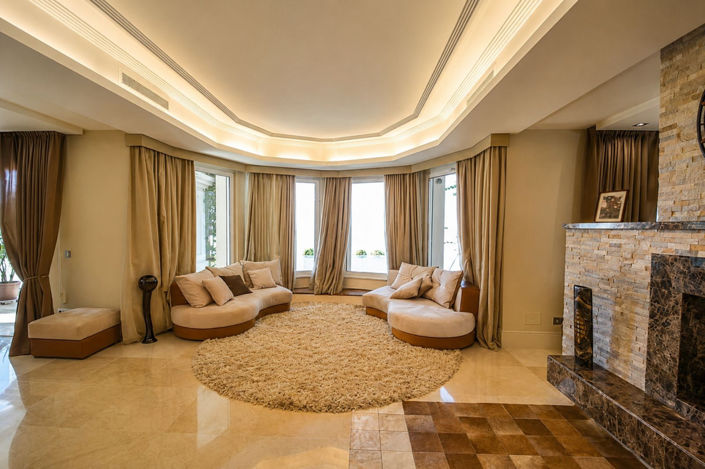 Image No.7-5 Bed House for sale