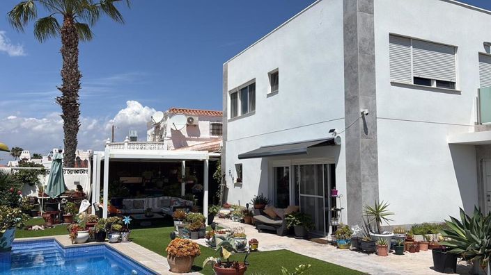Image No.11-Villa de 2 chambres à vendre à Torrevieja