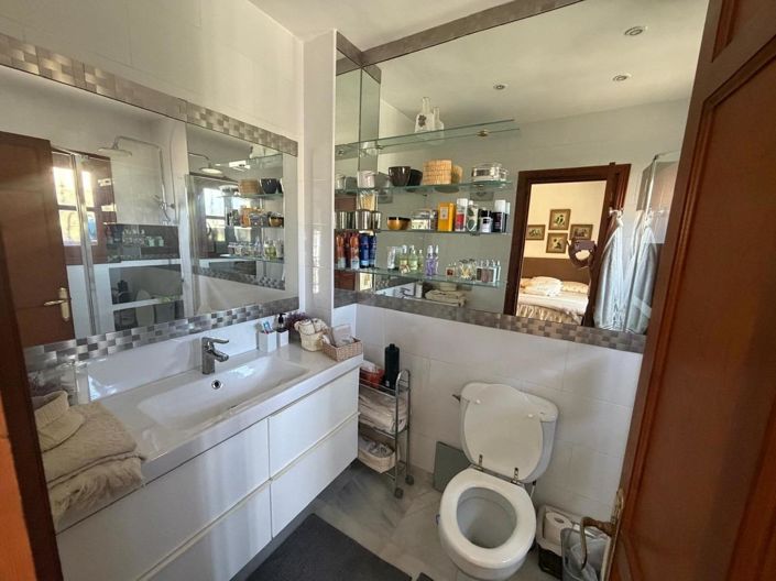 Image No.8-3 Bed Villa for sale