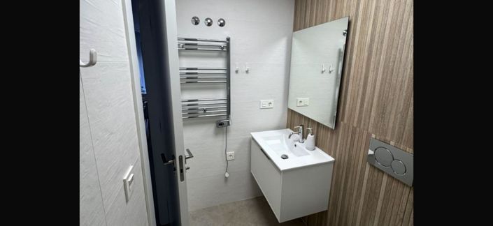 Image No.20-2 Bed House for sale