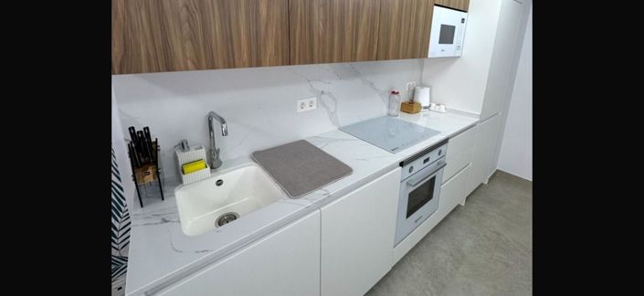 Image No.6-2 Bed House for sale